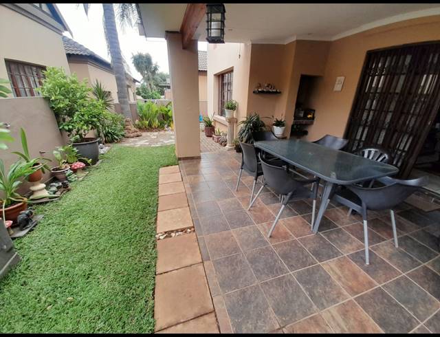 3 BEDROOM TOWNHOUSE FOR SALE IN WATERVAL EAST